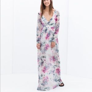 Euc Zara floral maxi dress